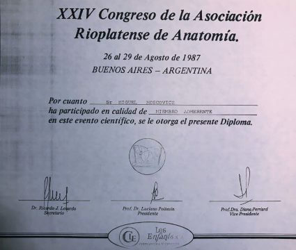 Diplomas y Certificados Dr. Miguel Moscovicz